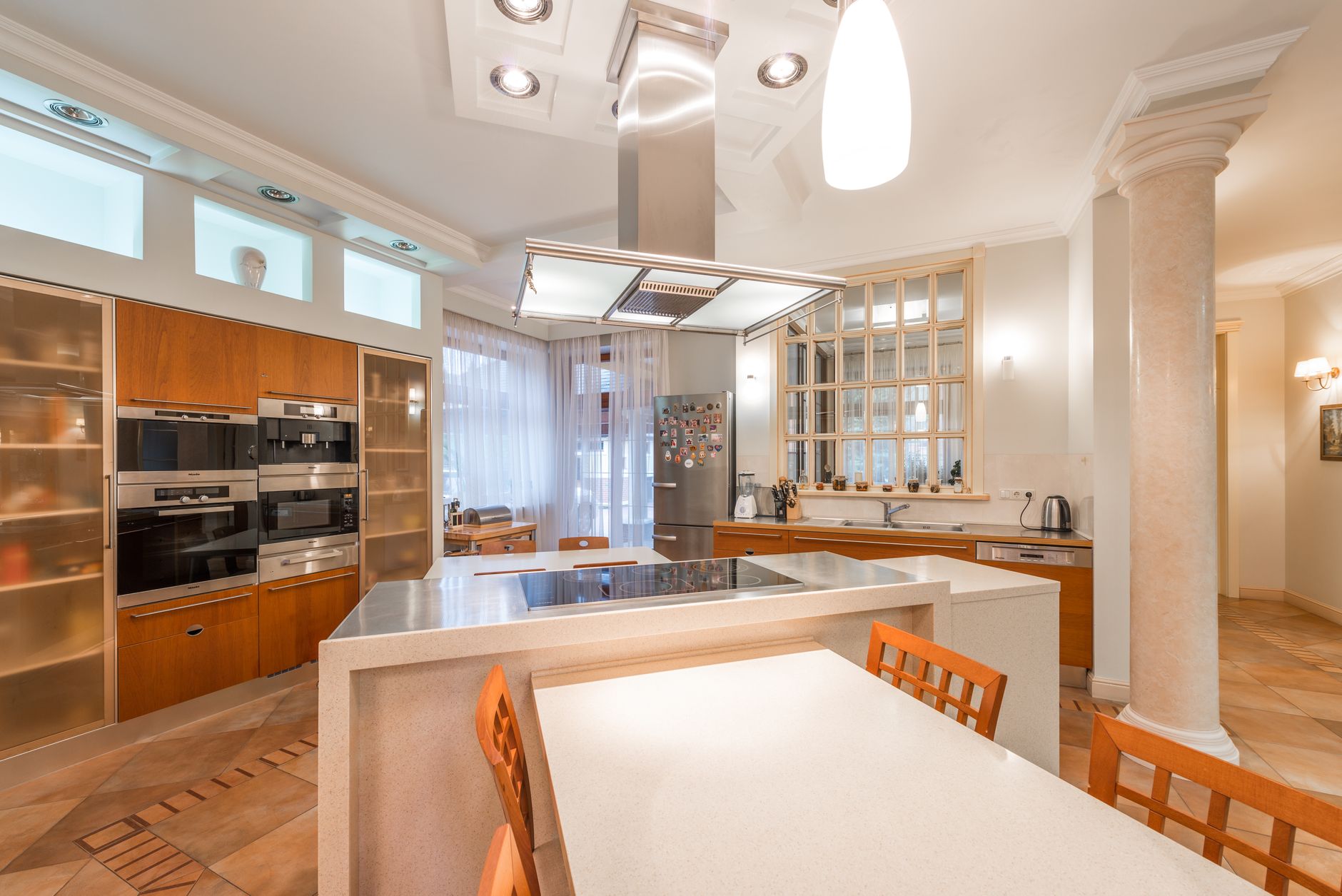 Rénovation cuisine Paris 11e – Cuisine équipée avec îlot en bois | Intégrale Design